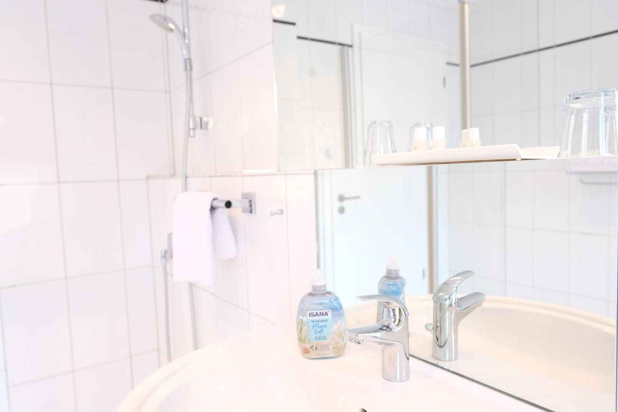 Vivotel Niederrhein Voerde Esterno foto